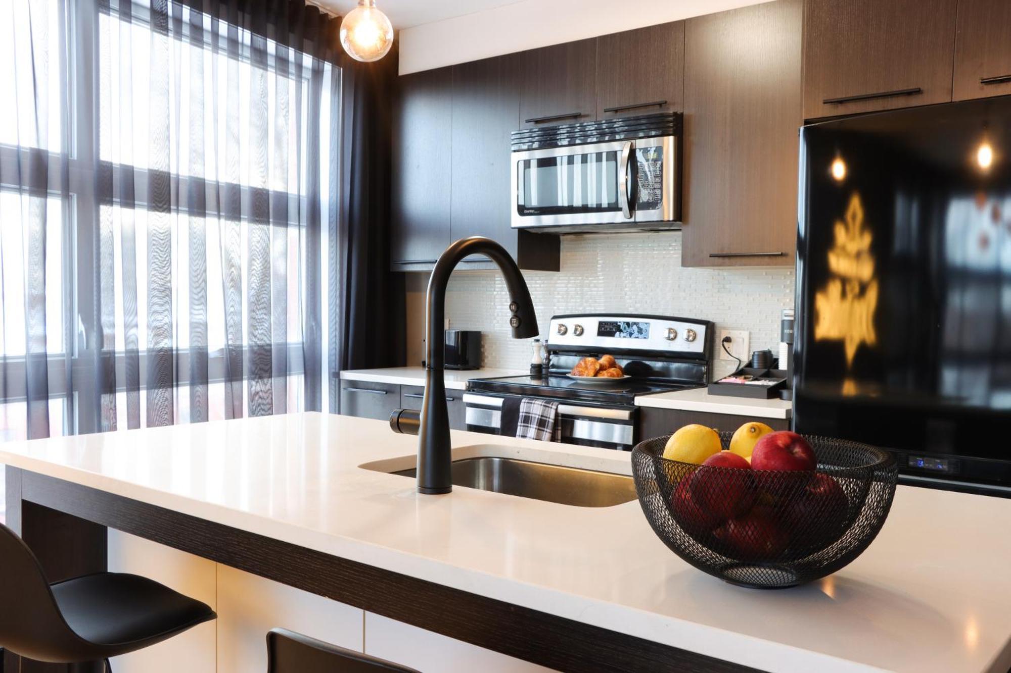 Luxury Artist In Appartement *